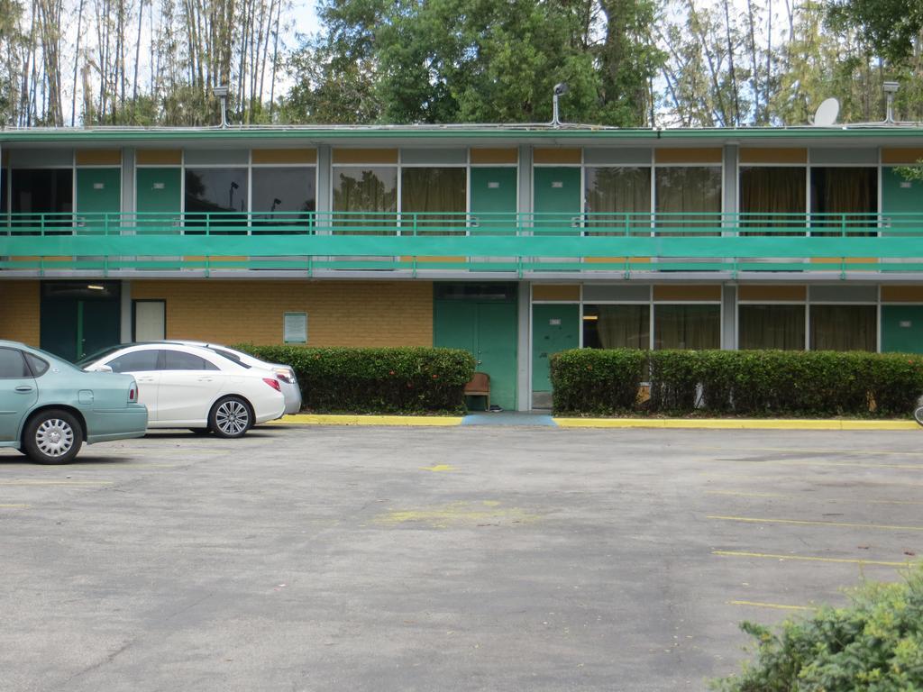 Ambassador Hotel Orlando Exterior photo